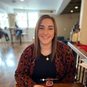 Meet your Posher, Hope